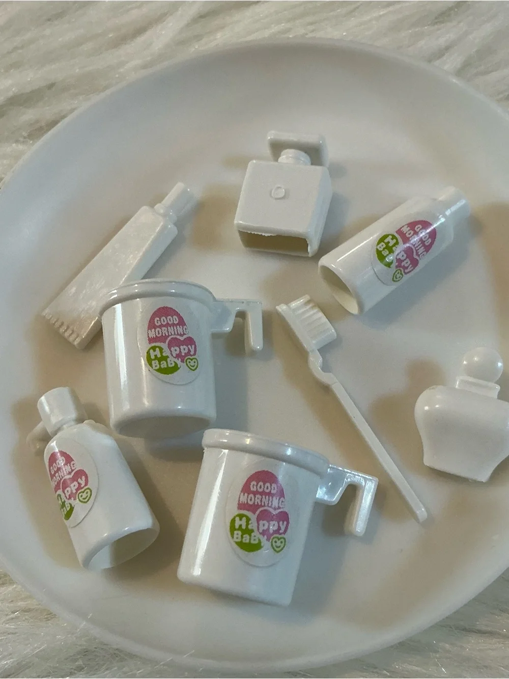 8pc minature bath accessories for dollhouse